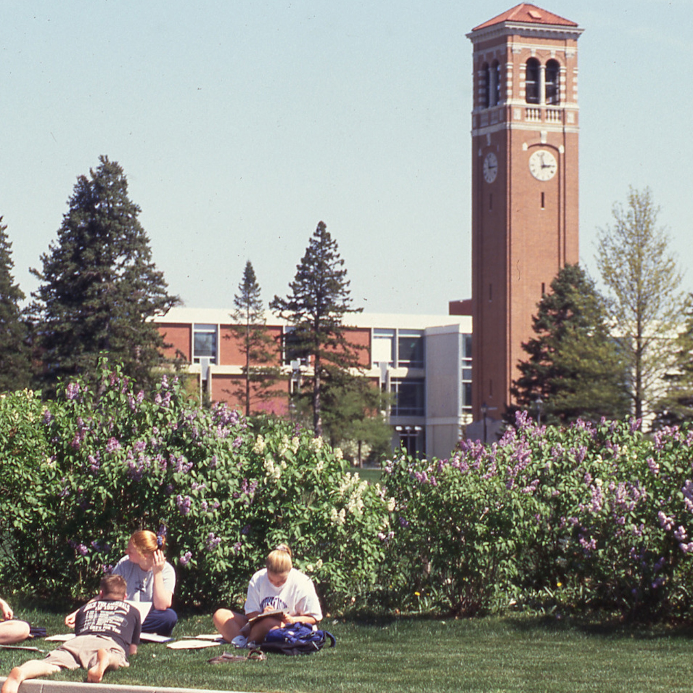 Students on lawn in front of campanile “FI0016271,” UNI in CF, 2000 by UNI Special Collections & University Archives/Fortepan IA