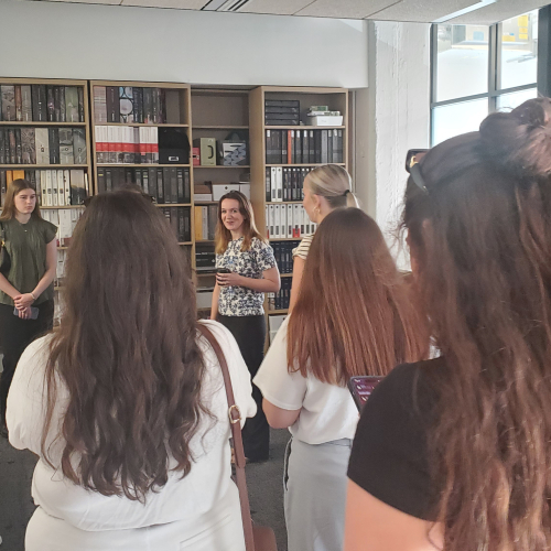 interior design students on kansas city trip