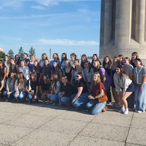 interior design students on kansas city trip